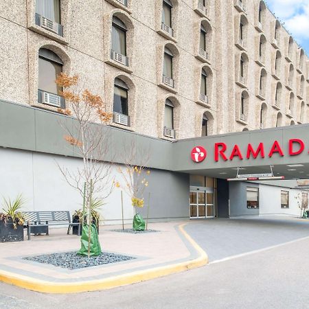 Ramada By Wyndham Saskatoon Hotel Luaran gambar