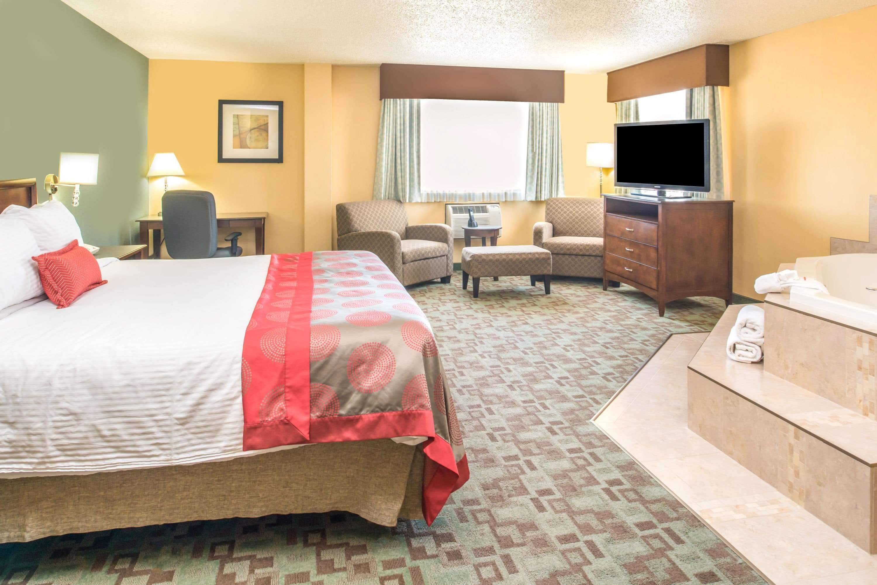 Ramada By Wyndham Saskatoon Hotel Luaran gambar